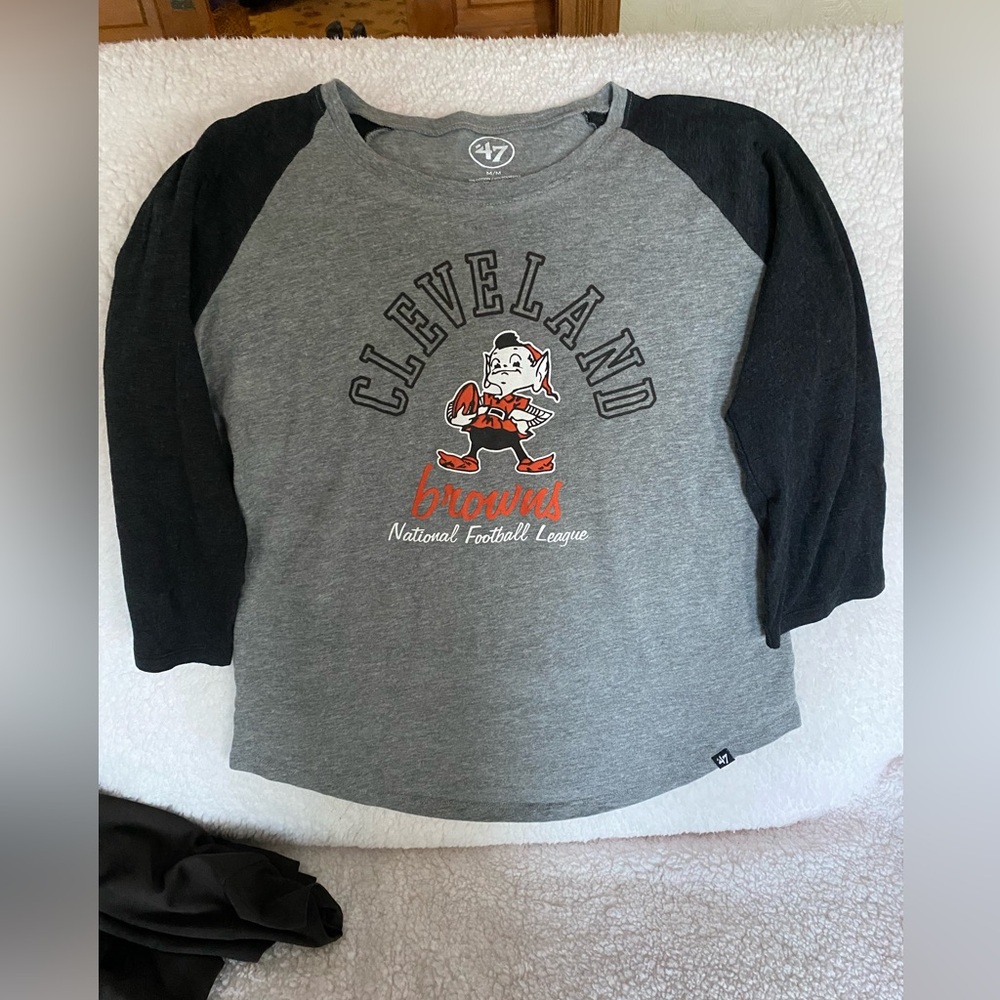 Cleveland Browns women’s 3/4 sleeve t-shirt